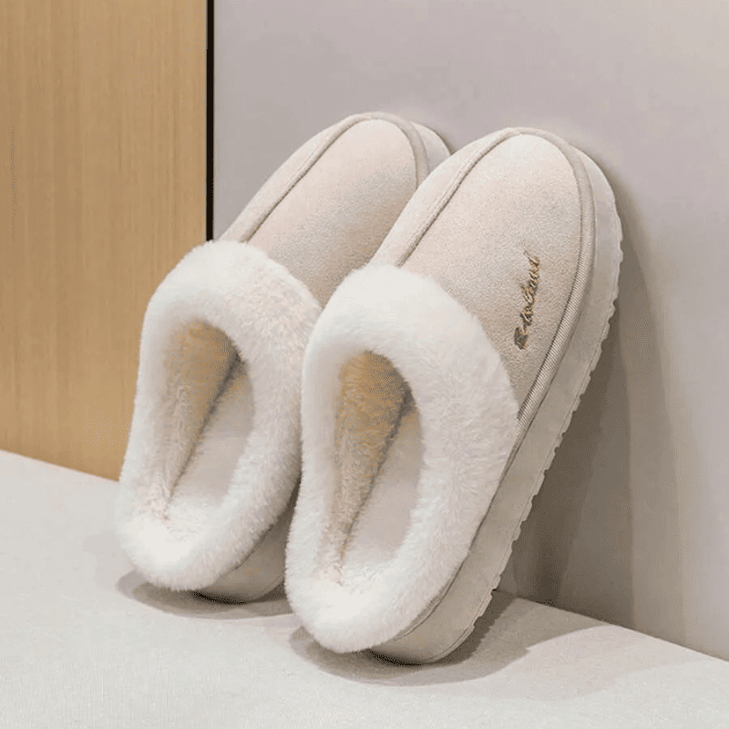 Pantufa Nuvem Peluciada de Inverno Premium – Conforto Que Aquece Seus Pés