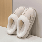 Pantufa Nuvem Peluciada de Inverno Premium – Conforto Que Aquece Seus Pés