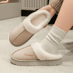 Pantufa Nuvem Peluciada de Inverno Premium – Conforto Que Aquece Seus Pés
