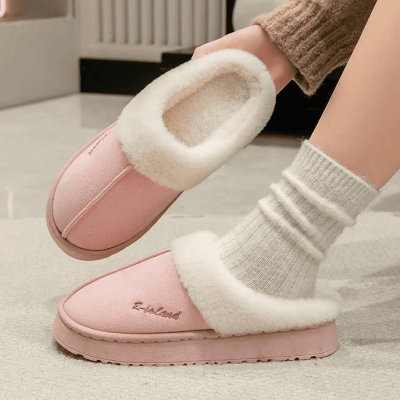 Pantufa Nuvem Peluciada de Inverno Premium – Conforto Que Aquece Seus Pés